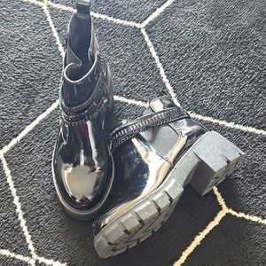 Shiny Black Boots WIDE FIT